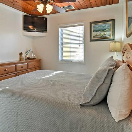 Indian Shores Cottage With Cabana - Steps To Beach! Clearwater Beach Exterior foto